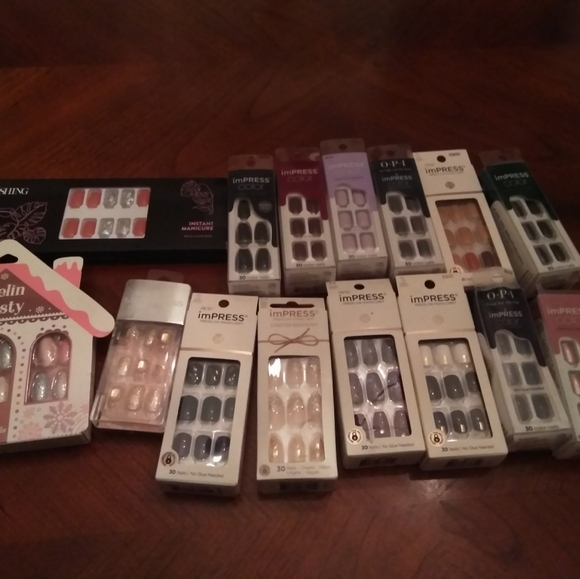 🆕⭐ Bundle of 23 Boxes Press on Nails - Picture 14 of 16